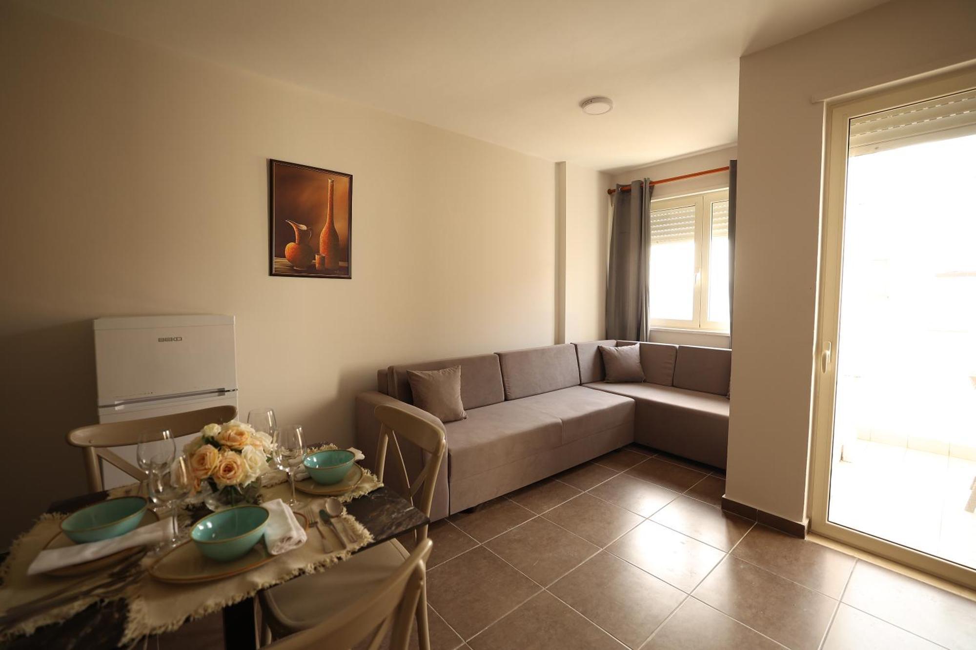 Dyrrah Seaside Apartments Durrës Exteriör bild